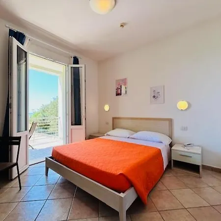 Aurora 3*