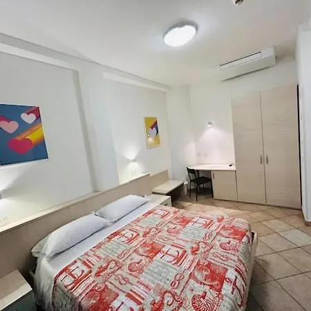 Aurora Hotel 3*