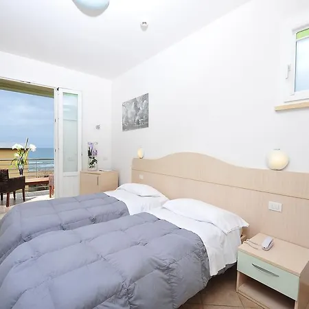 Aurora Hotel San Vincenzo